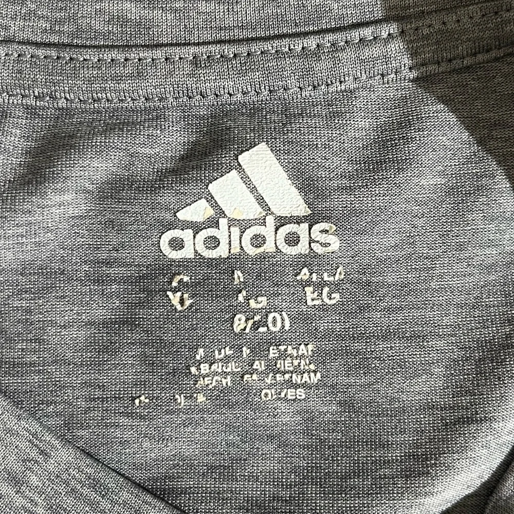 Adidas T-shirt